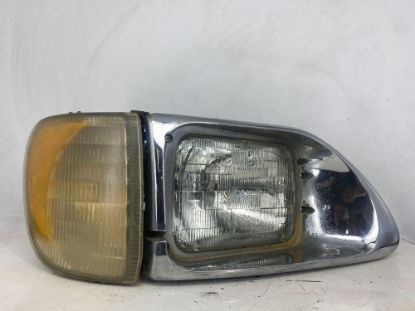 Picture of (Used) 2006 International 9200I, HEADLAMP ASSEMBLY