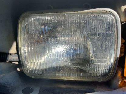 Picture of (USED) 2000 International 4700 