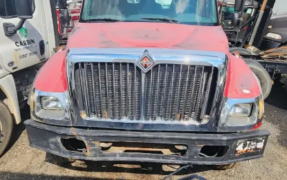 Picture of (Used) 2006 International 7400, HOOD ASSEMBLY