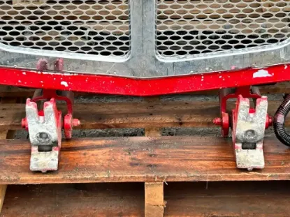 Picture of (Used) 2016 Peterbilt 579, HOOD ASSEMBLY