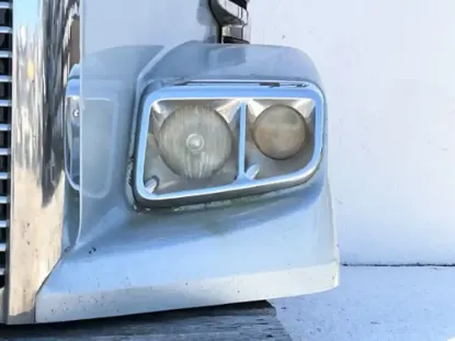 Picture of (Used) 2013 Freightliner 122SD, HOOD ASSEMBLY