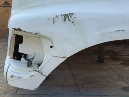 Picture of (Used) 1998 Ford L8501, HOOD ASSEMBLY