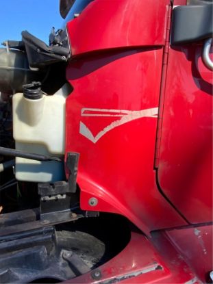 Picture of (USED) 2007 Freightliner CST120