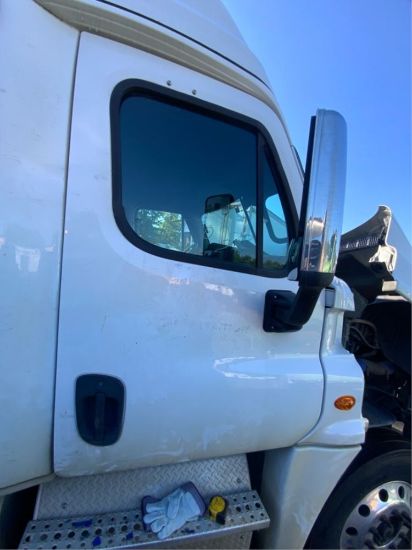 Picture of (USED) 2013 Freightliner Cascadia 125 