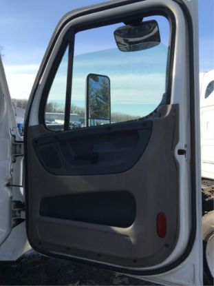 Picture of (USED) 2012 Passenger side DOOR, Complete Assembly.
P/N