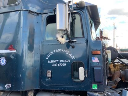 Picture of (Used) 1997 International 9400, DOOR