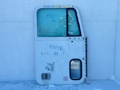 Picture of (Used) 1995 Freightliner FLD112, DOOR