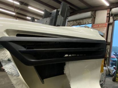 Picture of (USED) 2019 Freightliner Cascadia 126 