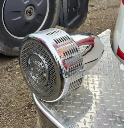 Picture of Q SIREN off a (Used) 2008 Pierce Custom Contender
Location: Bumper,
Color: Chrome,
Material: Chrome,
 

,

