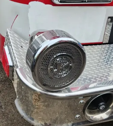 Picture of Q SIREN off a (Used) 2008 Pierce Custom Contender
Location: Bumper,
Color: Chrome,
Material: Chrome,
 

,
