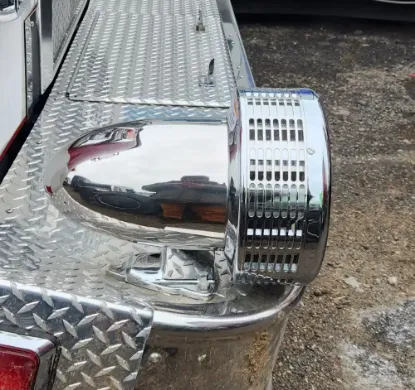 Picture of Q SIREN off a (Used) 2008 Pierce Custom Contender
Location: Bumper,
Color: Chrome,
Material: Chrome,
 

,
