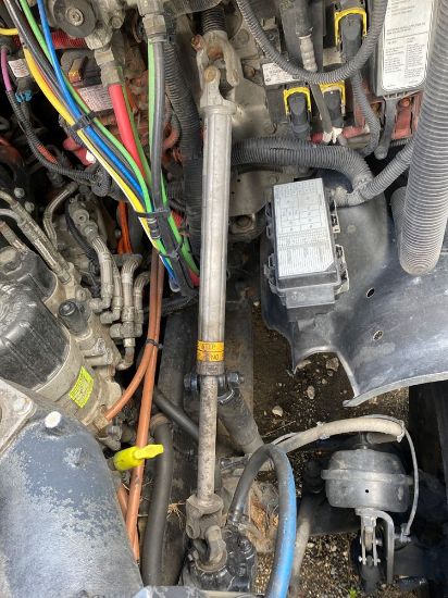 Picture of (Used) 2013 Freightliner Cascadia 125, STEERING SHAFT,
Part Number: 14