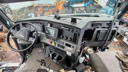 Picture of (Used) 2020 Freightliner Cascadia 126, DASH ASSEMBLY