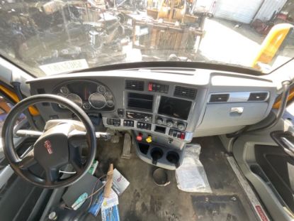 Picture of (Used) 2020 Kenworth T680, SUN VISOR