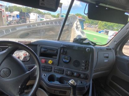 Picture of (USED) 2013 Freightliner Cascadia 125 