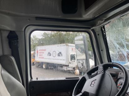 Picture of (Used) 2016 Western Star 5700, DOOR WINDOW