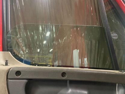Picture of Used 2017 Freightliner Cascadia 125, Door Window, glass clear, driver side,
 
(CRG Heavy Truck Parts)
*F56166*