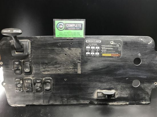 Picture of (USED) 2006 Freightliner Columbia 120. DASH PANEL with accessories. 
P/N W64454
TRAILER BRAKE CONTROL, SPD CONTROL, WIPERS, HEADLAMPS, AIR SUSPENSION.
 