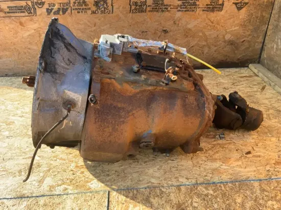 Picture of (Used) 2010 MT EATON/FULLER FR14210B TRANSMISSION ASSEMBLY
Serial Number: P0390015
Engine: Detroit Diesel DD13
 

,
