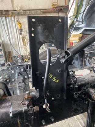 Picture of (Used) 2019 Hino 268, WATER SEPARATOR BRACKET,
Material: Steel,
Side: Driver Side,
Mounts behind the steering gear box,
 


