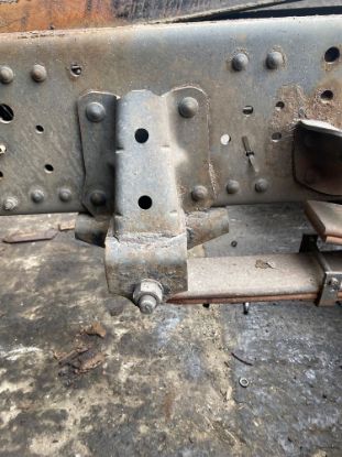 Picture of (Used) 2005 Isuzu NPR HD, LEAF SPRINGS,
Side: Rear Driver Side,
Leaf Quantity: 8,
Length: 52.5”
 

