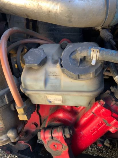 Picture of (USED) 2009 Freightliner Columbia 112 