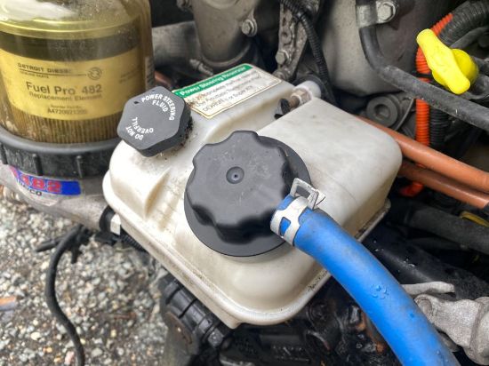 Picture of (Used) 2016 Freightliner Cascadia 125, POWER STEERING RESERVOIR