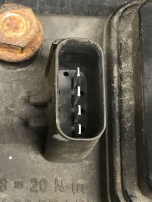 Picture of (USED) Freightliner Cascadia 125, AUX PNDB Power supply.
S/N
