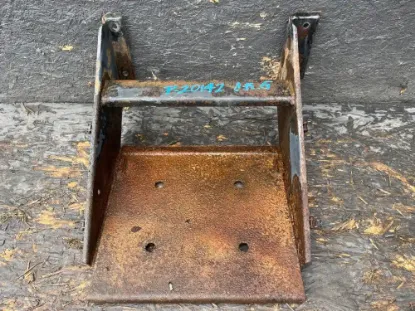 Picture of (Used) 2009 UD/NISSAN UD3300, BATTERY BOX