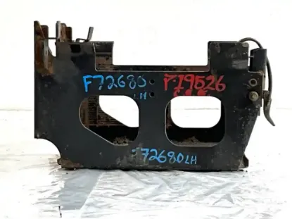 Picture of (Used) 2008 Isuzu NRR, BATTERY BOX