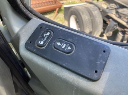 Picture of (Used) 2015 International ProStar, DOOR ELECTRIC SWITCH
