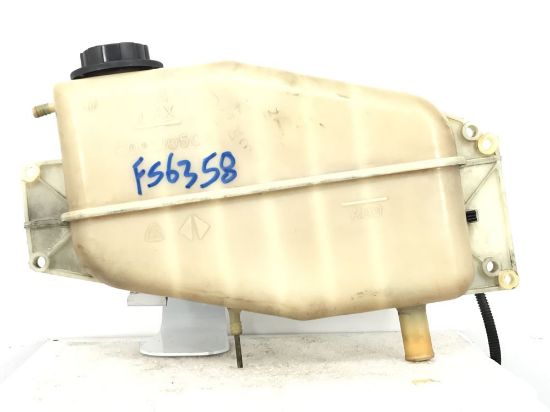 Picture of (Used) 2000 International 4700,  COOLANT RESERVOIR,
Make: International,
Part Number: 2002105C92,
Material: Plastic,
 


