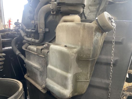 Picture of (Used) 2006 GMC W4500, COOLANT RESERVOIR,
Side: Passenger side,
Material: Plastic,
Color: White,
Engine: Isuzu 4HK1