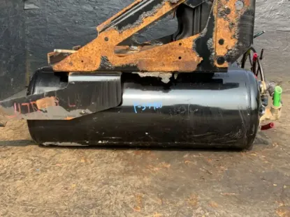 Picture of (Used) 2012 Volvo VNL, AIR TANK