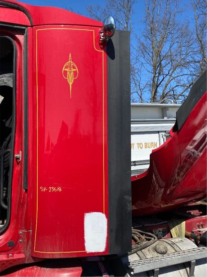 Picture of (Used) 2017 Kenworth T680, 
Side: Driver Side,
Color: Red,
Material: Fiberglass,
 

 

