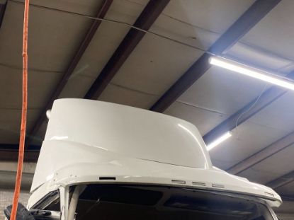 Picture of (Used) 2014 Volvo VNM, ROOF FAIRING