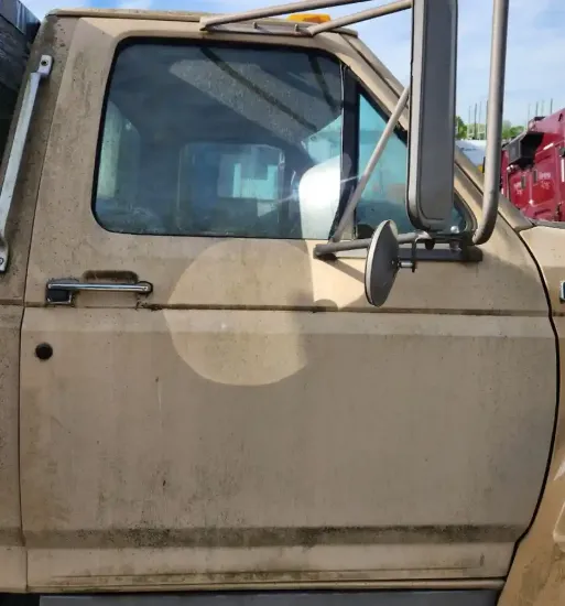 Picture of (Used) 1995 Ford F700, DOOR