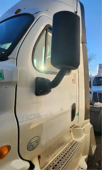 Picture of (Used) 2014 Freightliner Cascadia 113, DOOR
