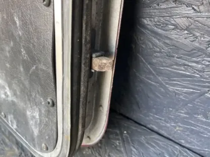 Picture of (Used) 2007 Kenworth T600, COMPARTMENT DOOR