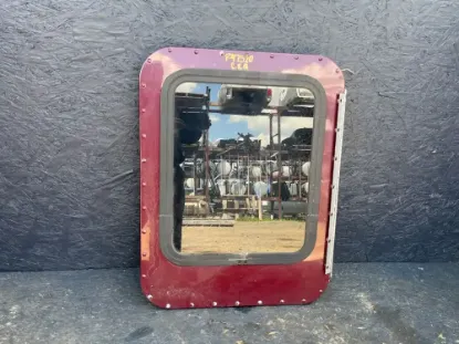 Picture of (Used) 2006 Kenworth T600, COMPARTMENT DOOR