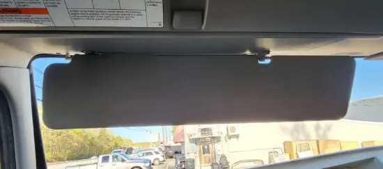 Picture of (Used) 2019 Hino 268, SUN VISOR