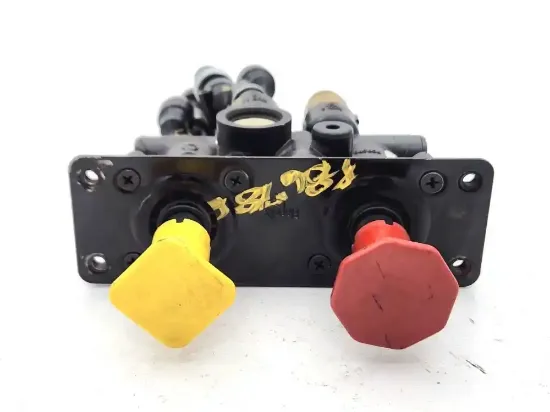 Picture of (Used) 2012 Peterbilt 587, MISCELLANEOUS DASH SWITCHES