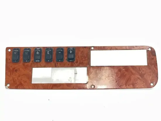 Picture of (Used) 2012 Peterbilt 587, SWITCH PANEL DASH PANEL