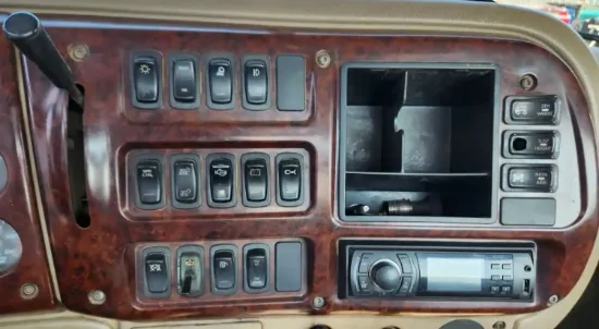 Picture of (Used) 2007 Mack CHN613, MISCELLANEOUS DASH SWITCHES