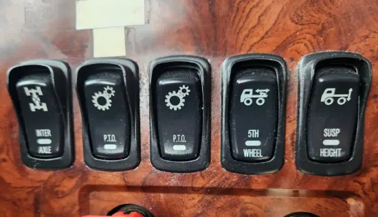 Picture of (Used) 2013 MACK CXU613, MISCELLANEOUS DASH SWITCHES