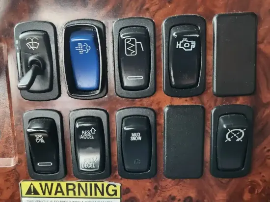 Picture of (Used) 2013 MACK CXU613, MISCELLANEOUS DASH SWITCHES