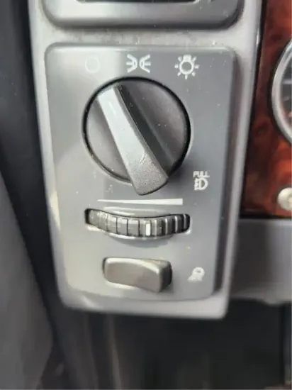 Picture of (Used) 2013 MACK CXU613, MISCELLANEOUS DASH SWITCHES