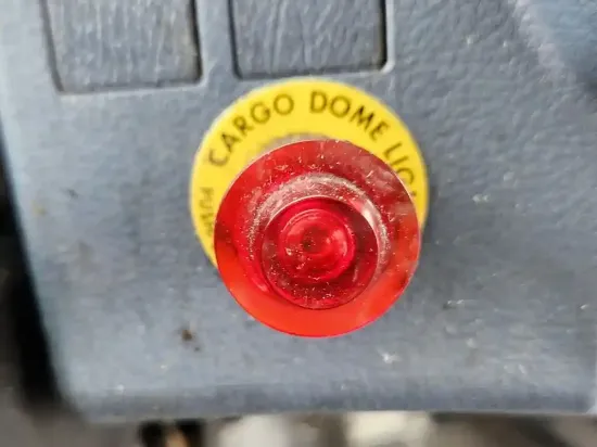 Picture of (Used) 2006 Hino 268, MISCELLANEOUS DASH SWITCHES