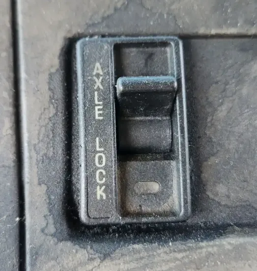 Picture of (Used) 2000 Sterling L9500, MISCELLANEOUS DASH SWITCHES