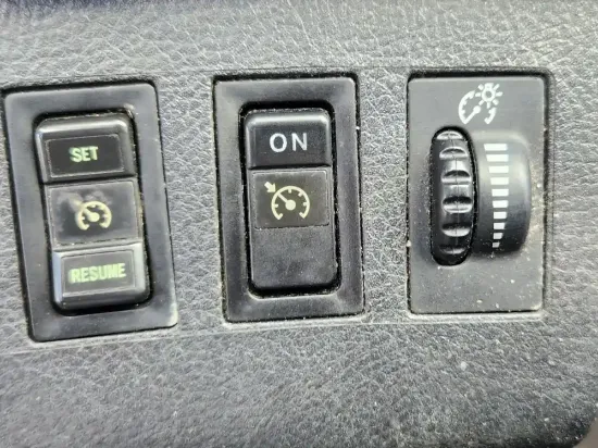 Picture of (Used) 2012 Hino 258, MISCELLANEOUS DASH SWITCHES